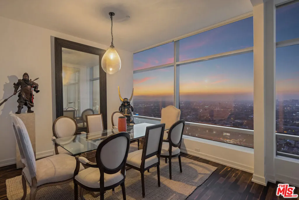 900 W Olympic Boulevard 29h, Los Angeles, California 90015 home-pic-16